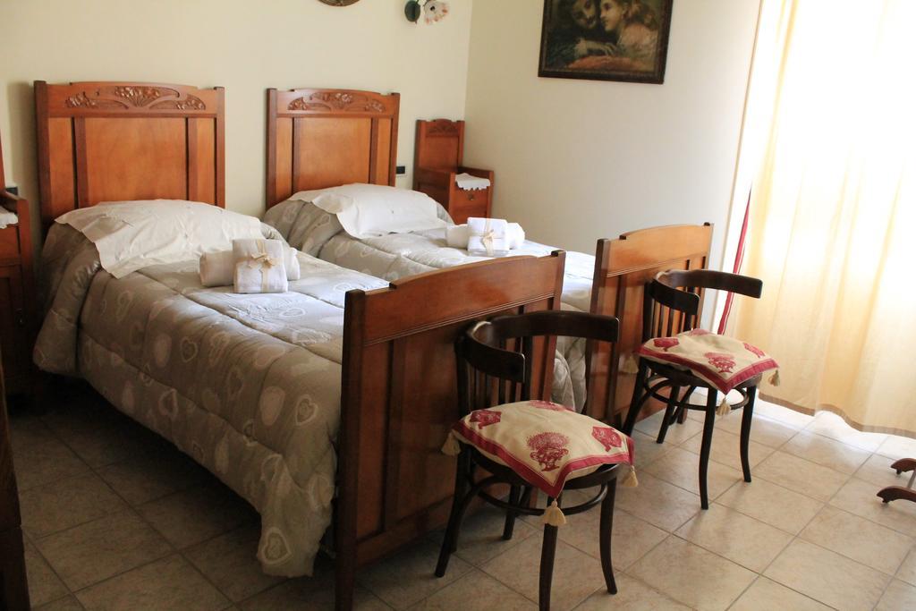 Da Agnese Locazioni Brevi Hotel Cagliari Szoba fotó